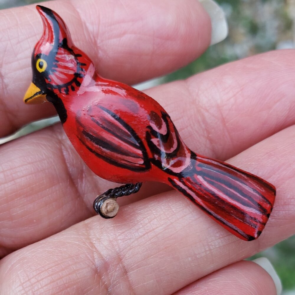 Takahashi Style  - Cardinal Brooch - Vintage - Hand Painted/Carved